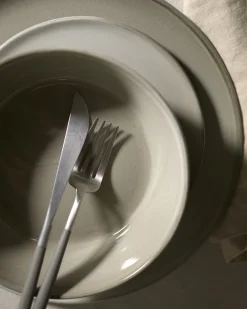 Robert Gordon Plates-Canvas Side Plate / Saltbush