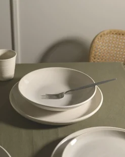 Robert Gordon Plates-Terra Dinner Plate / Coast